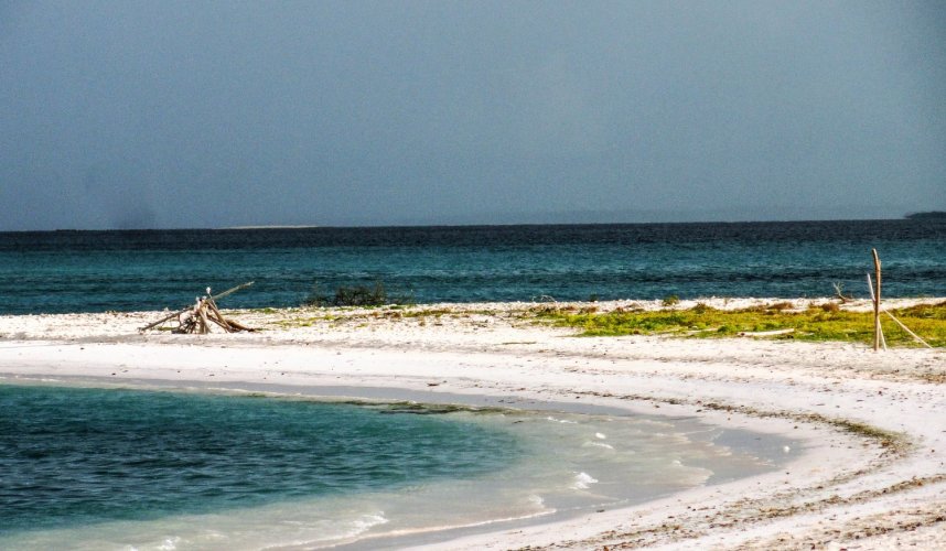 "Araguato Expeditions" Archipiélago Los Roques - Venezuela