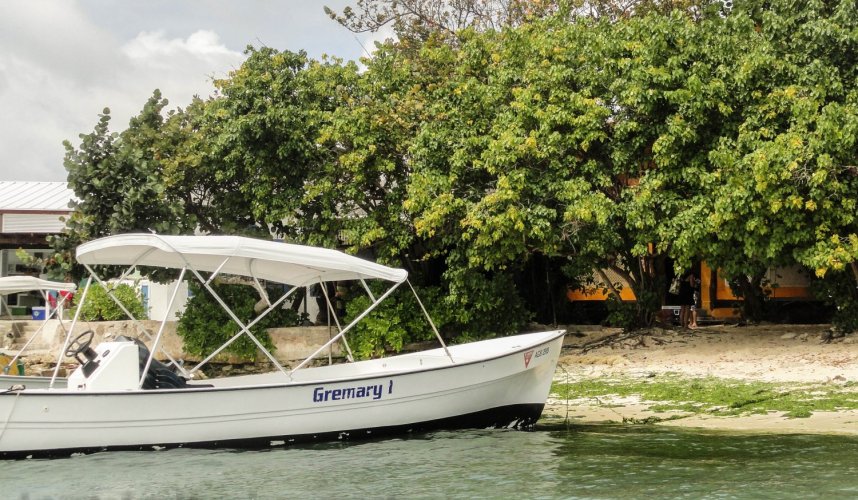 "Araguato Expeditions" Archipiélago Los Roques - Venezuela